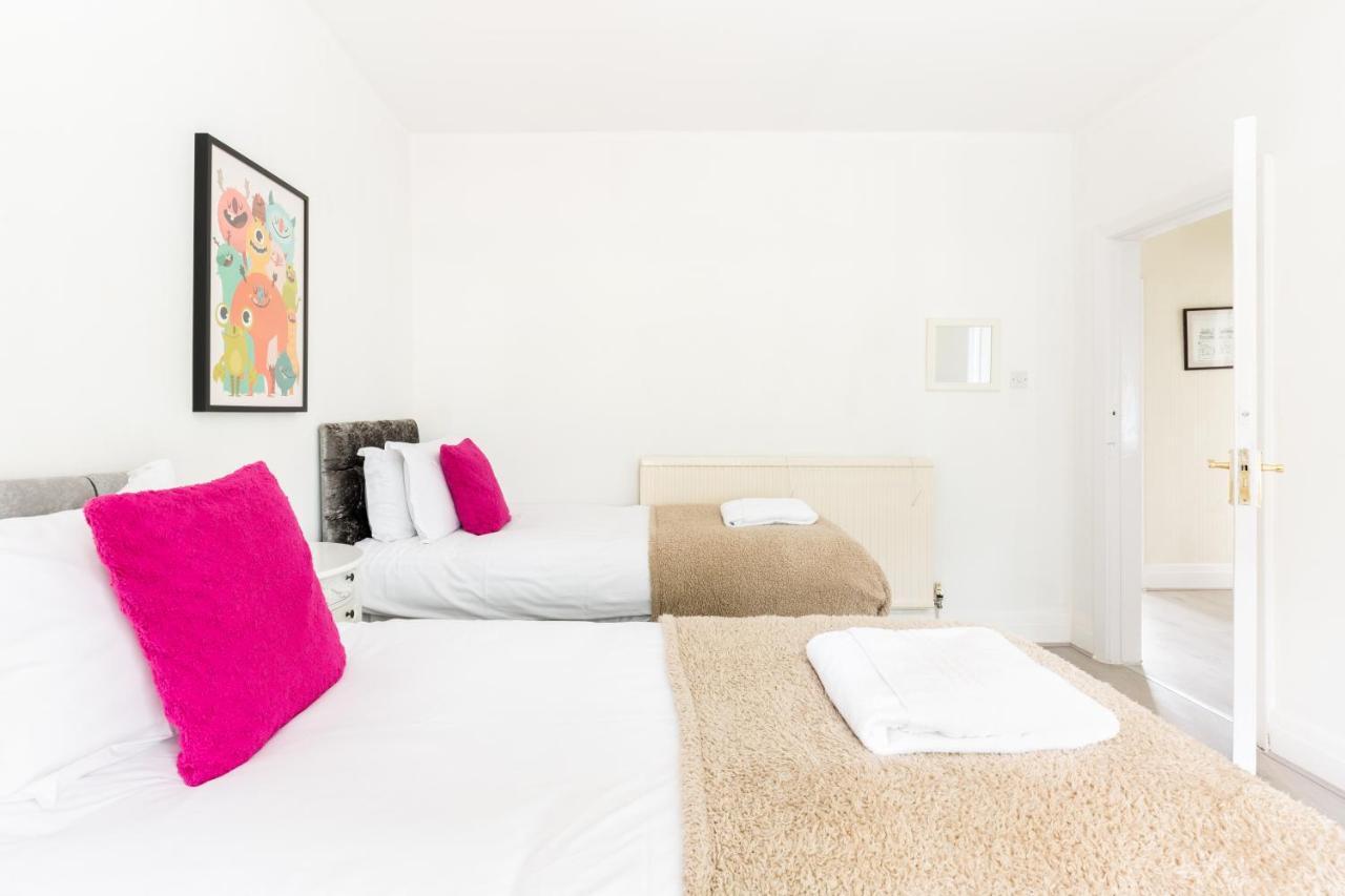 Beautiful 6 Bedroom House For 17 Guests Next To Edgbaston Stadium Birmingham Buitenkant foto