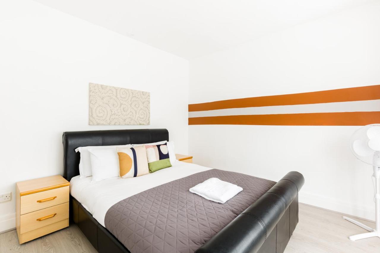 Beautiful 6 Bedroom House For 17 Guests Next To Edgbaston Stadium Birmingham Buitenkant foto