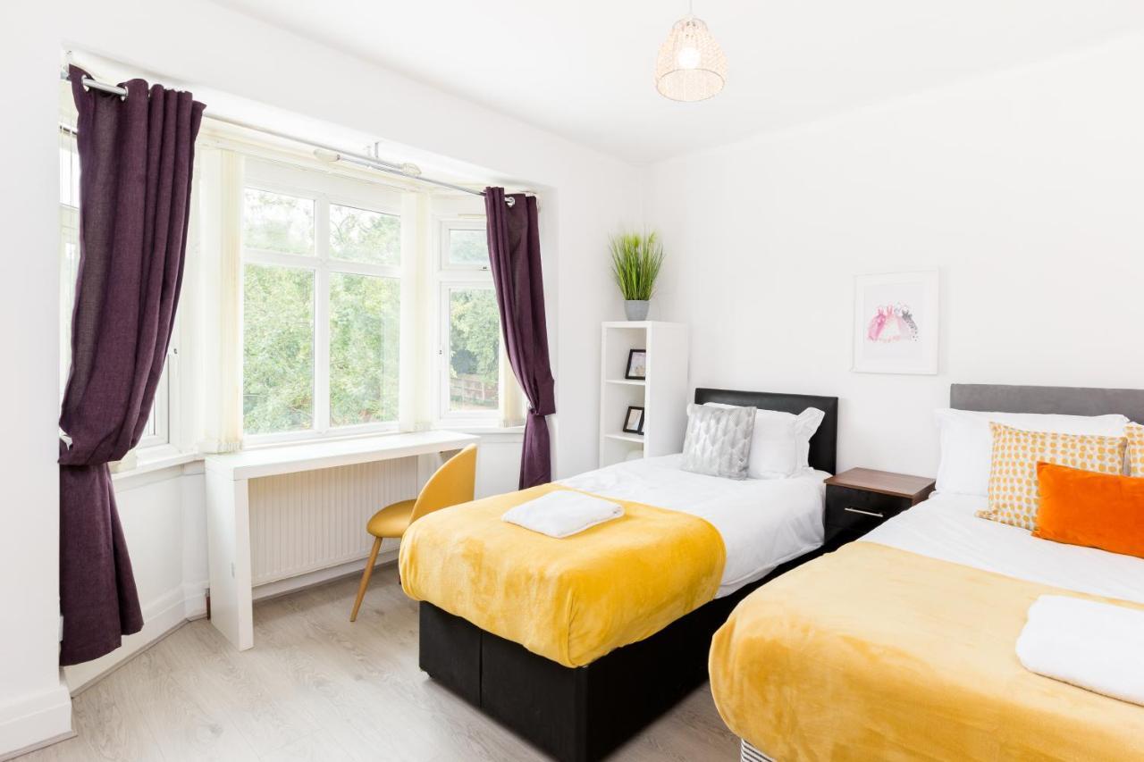 Beautiful 6 Bedroom House For 17 Guests Next To Edgbaston Stadium Birmingham Buitenkant foto