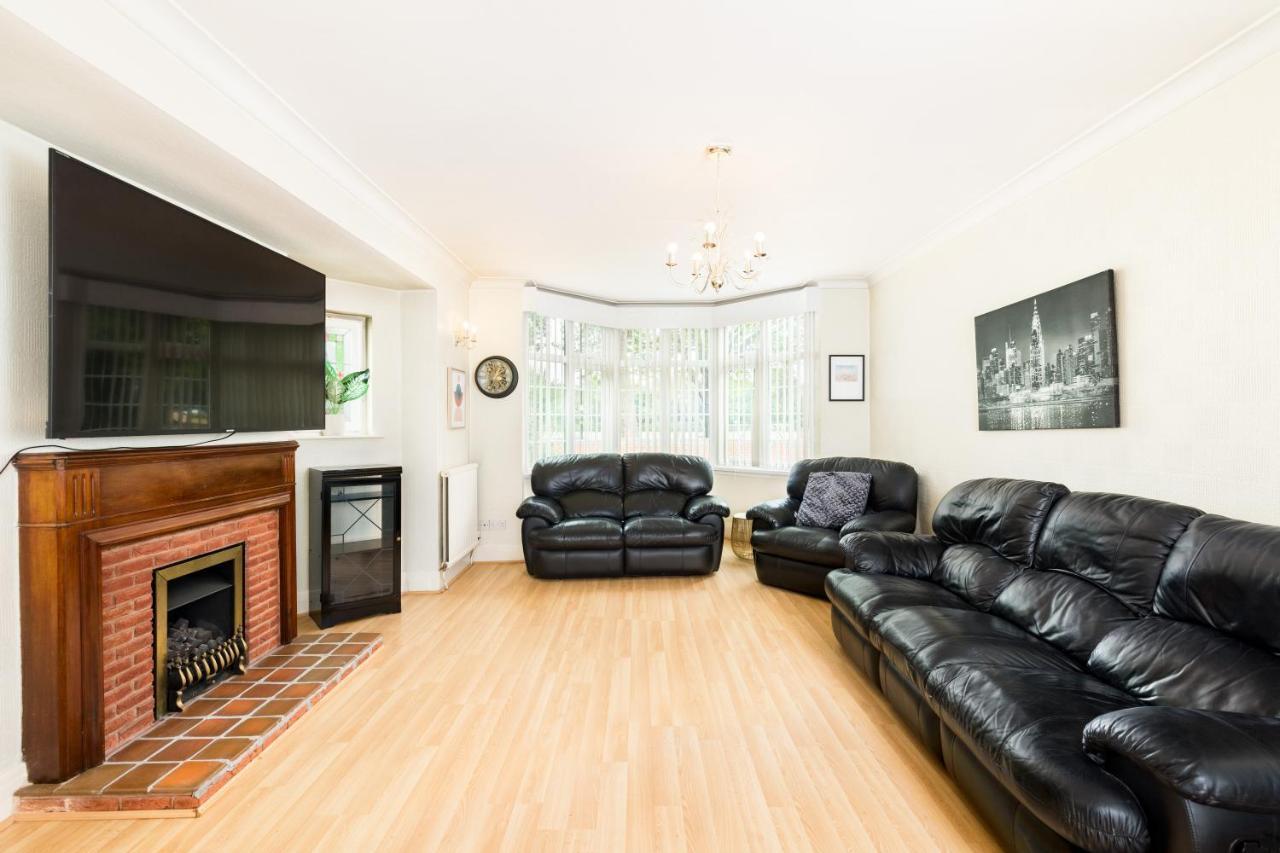 Beautiful 6 Bedroom House For 17 Guests Next To Edgbaston Stadium Birmingham Buitenkant foto