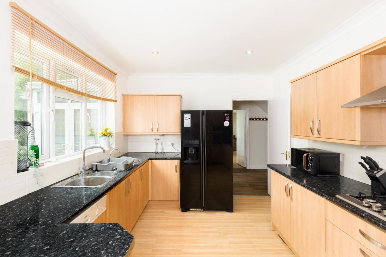 Beautiful 6 Bedroom House For 17 Guests Next To Edgbaston Stadium Birmingham Buitenkant foto