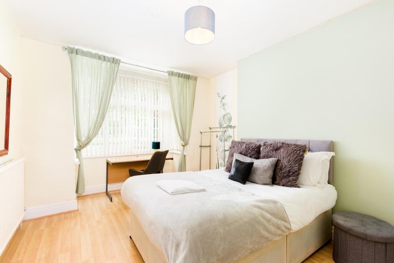 Beautiful 6 Bedroom House For 17 Guests Next To Edgbaston Stadium Birmingham Buitenkant foto
